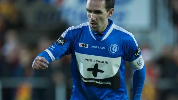 KAA Gent steunt Damiaanctie: stiftjesverkoop op de supporterspromenade