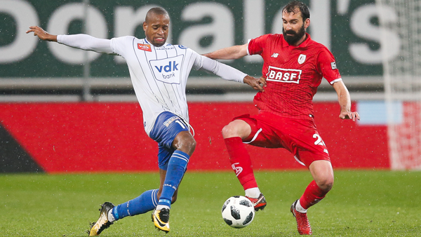 KAA Gent lijdt omstreden 1-3 nederlaag tegen Standard