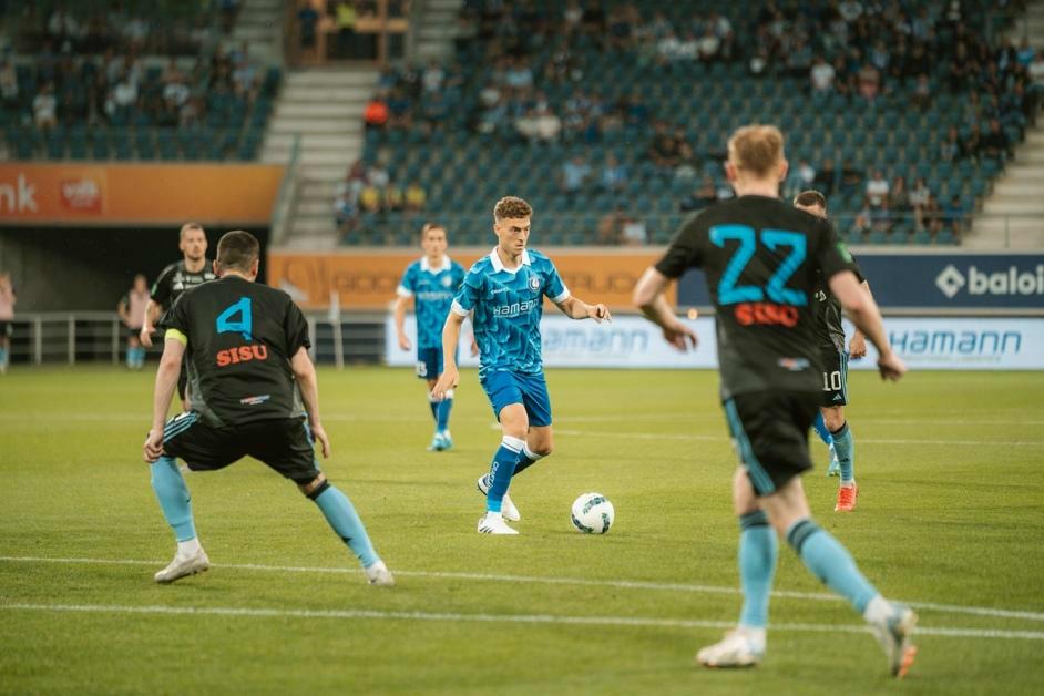 Reactions na KAA Gent – Vikingur