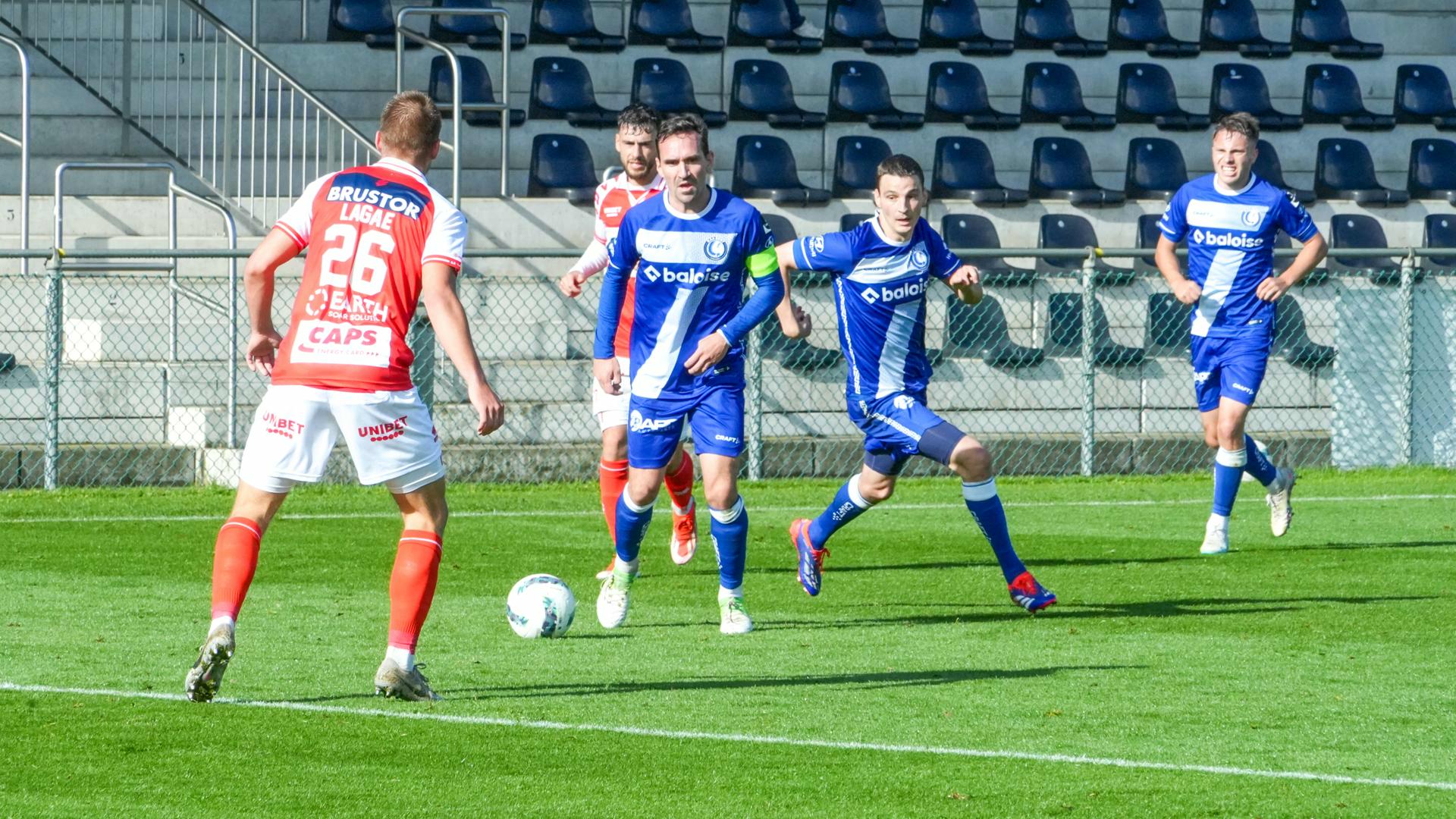 Gent wint oefenduel van Kortrijk