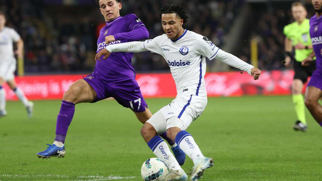 Nine-man Ghent loses heavily in Anderlecht